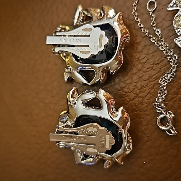 VTG SARAH COVENTRY 1969 Holiday Ice Blue Crystal Colonial Necklace Earrings Set - Picture 8 of 11